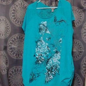 Ladies thin dressy style shirt sz-2Xl